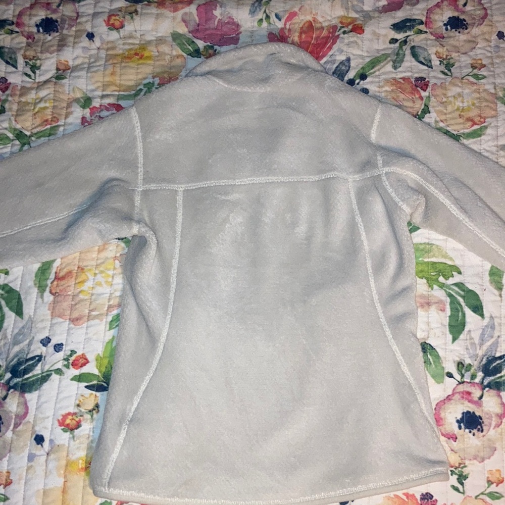 Patagonia Pullover - image 3